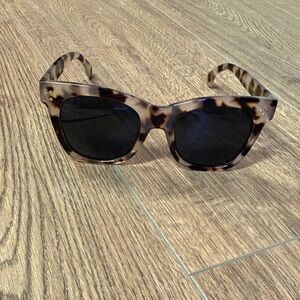 I- Sea Stevie Tortoise Shell Sunglasses